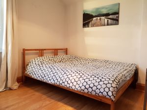 Photo 6- click for photo gallery